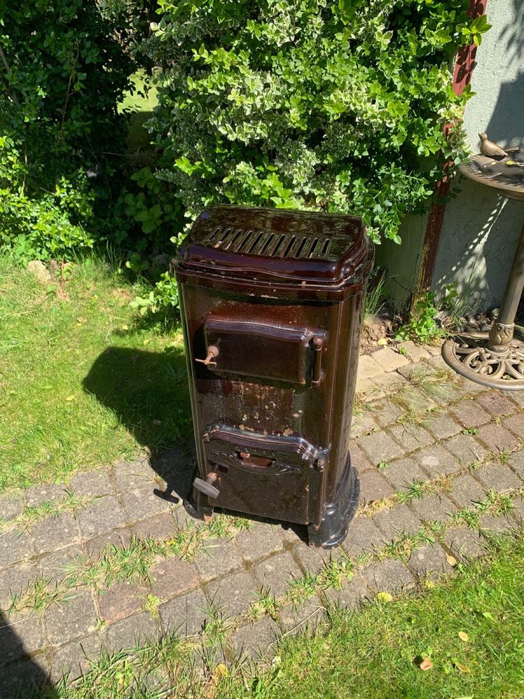 Piec kominek koza