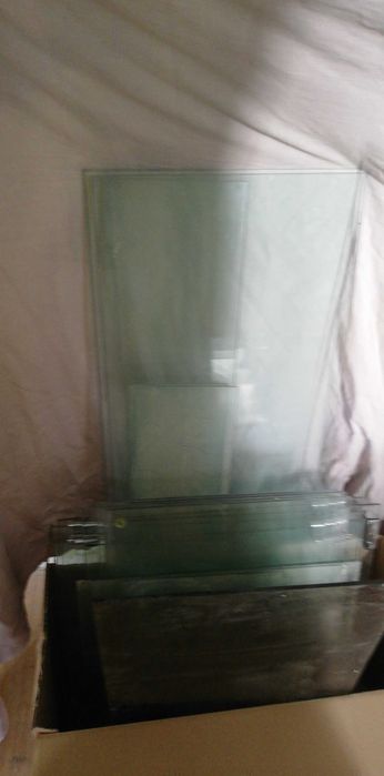 Szyby różne po półkach za wszystkie 25 zł