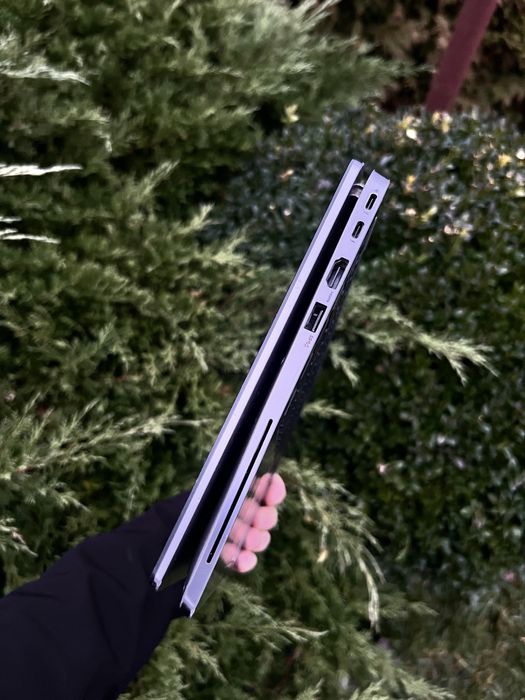 Dell Latitude 7400 2-in-1 i7-8665U SSD 256 ГБ IPS 14” Full HD