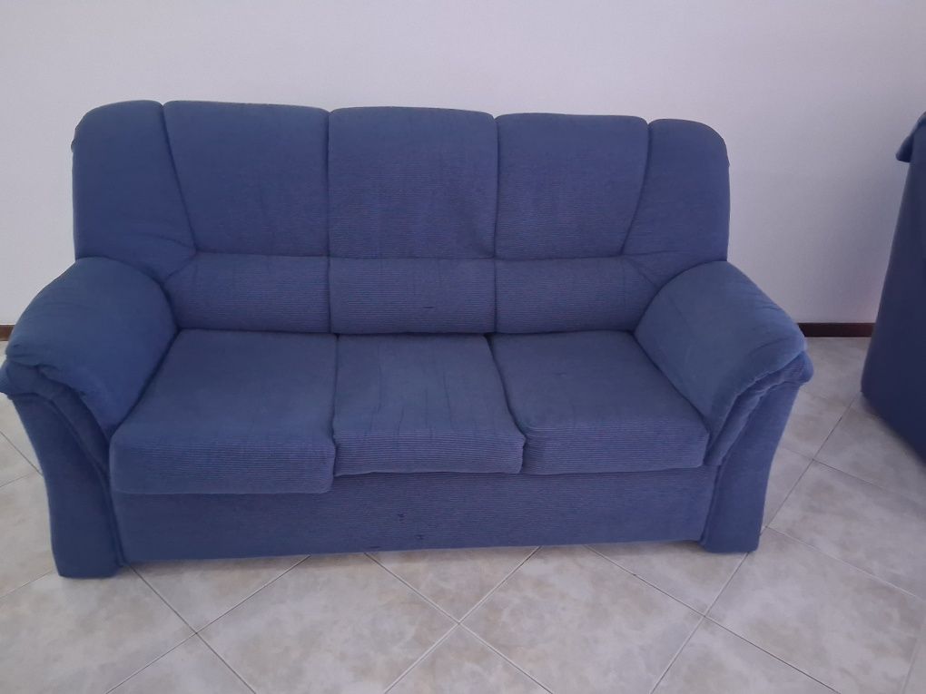 Sofá cama de 3 lugares mais 2 lugares adicionais