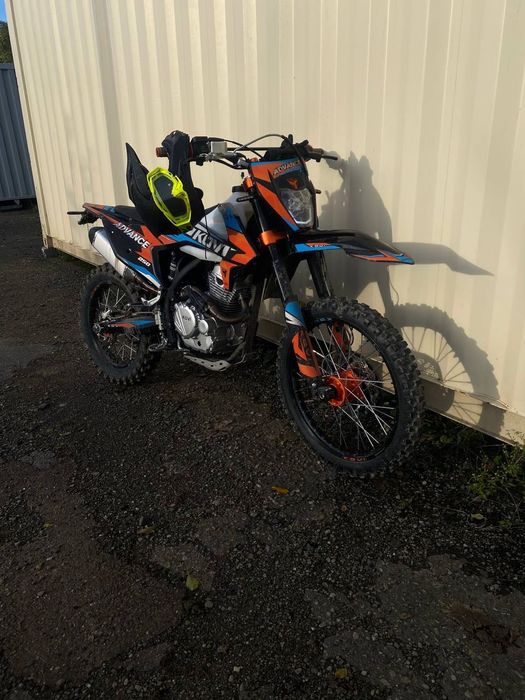 Продається Кові адванс 250 стан ідеальний