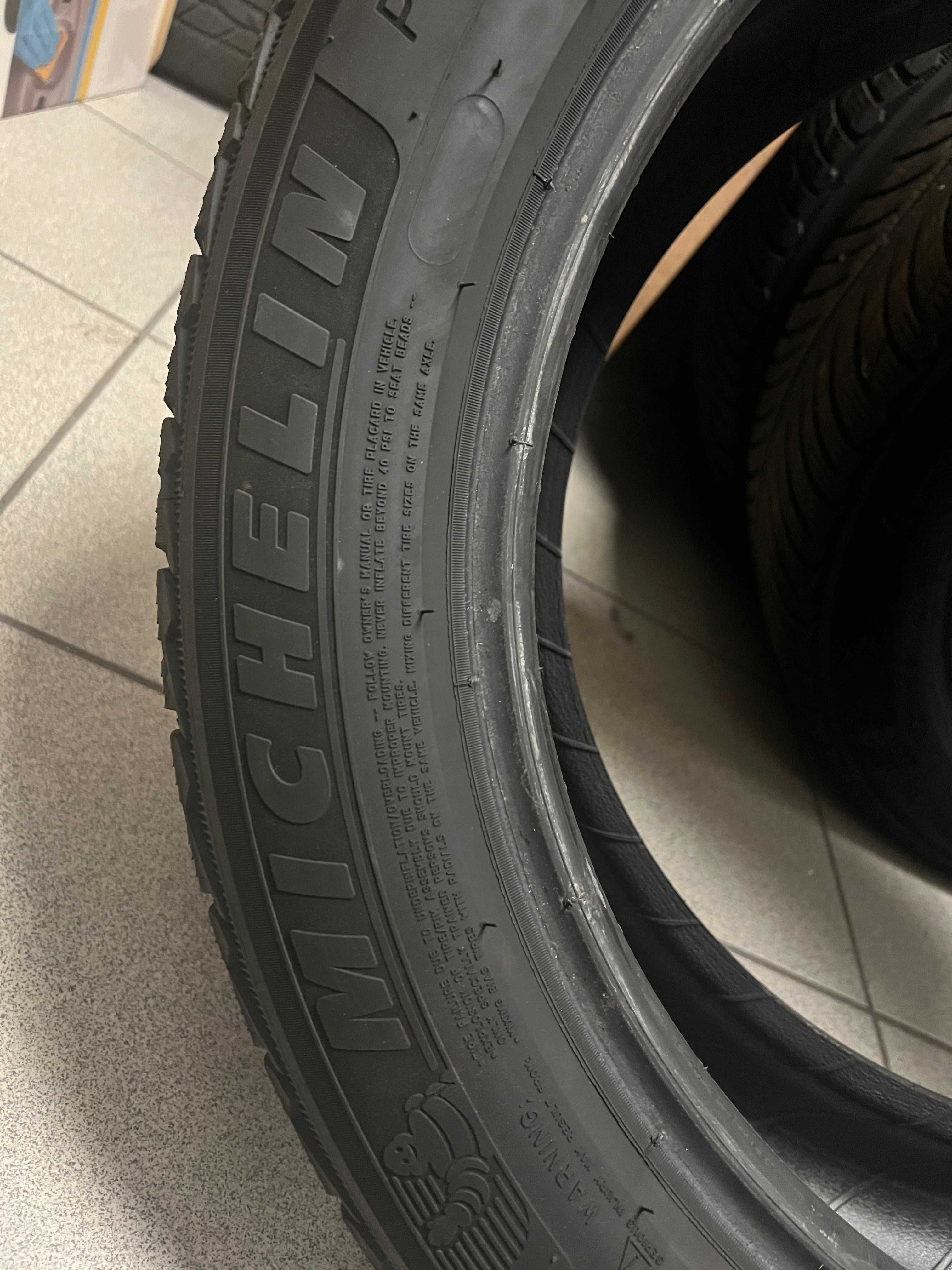 Шини зима 235 50 R19 Michelin Pilot Alpin 5 Suv