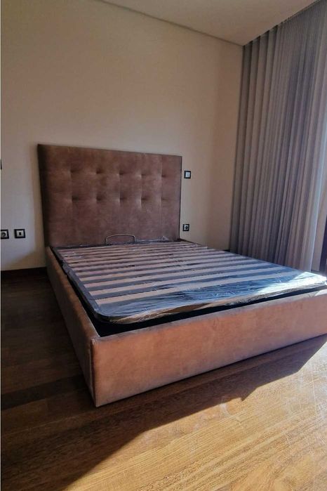 Camas De Casal Estofadas Top de Gama 190x140m Estrado Incluído 199€ !!