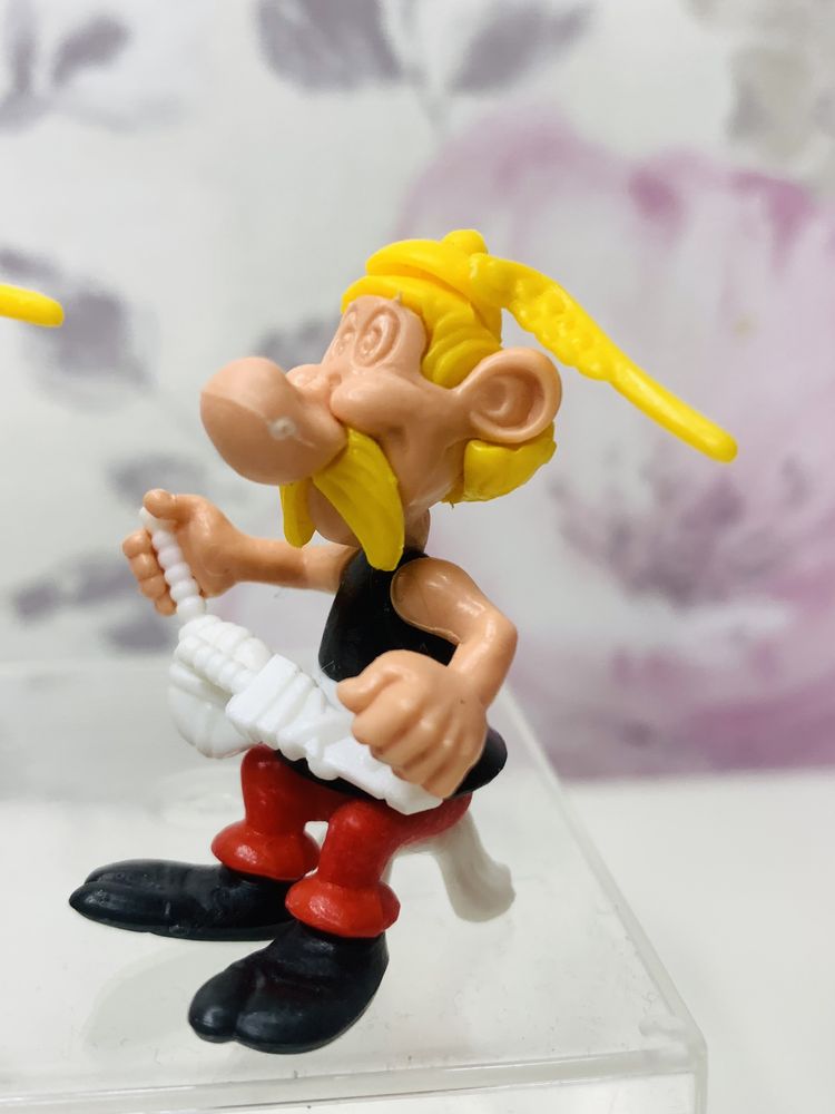 Kinder niespodzianka ferrero Asterix, vintage 1990