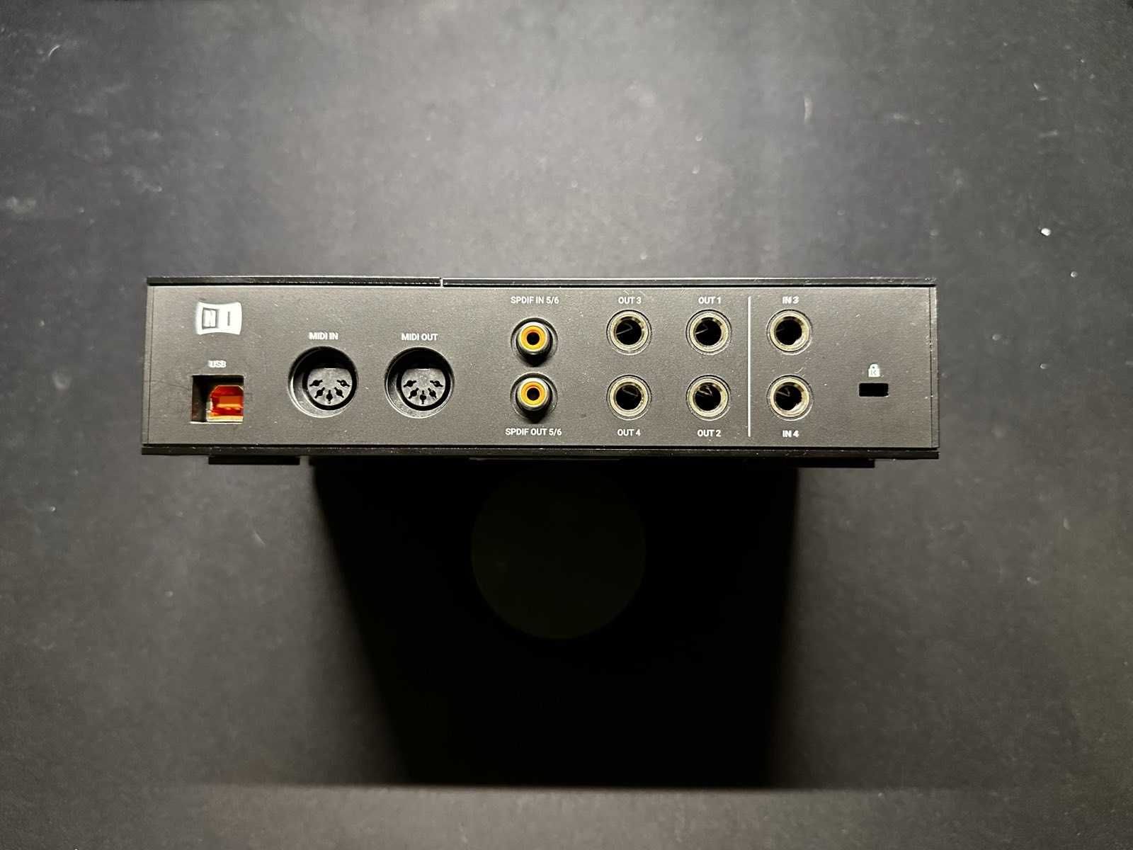 Native Instruments Komplete Audio 6 Interface audio