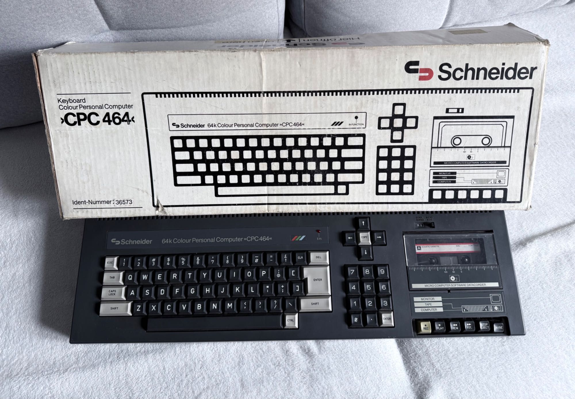 Amstrad CPC 464 Schneider + pudełko