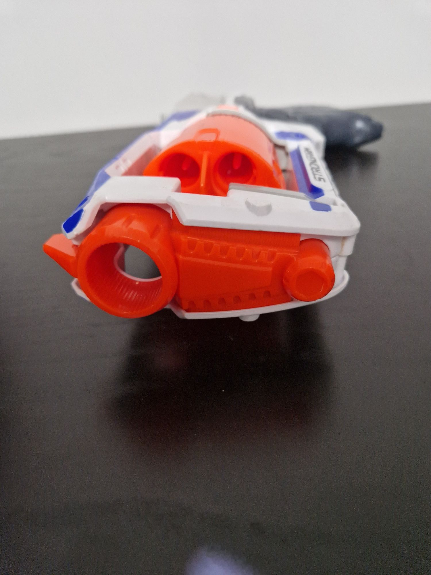 Pistolet Nerf Strongarm