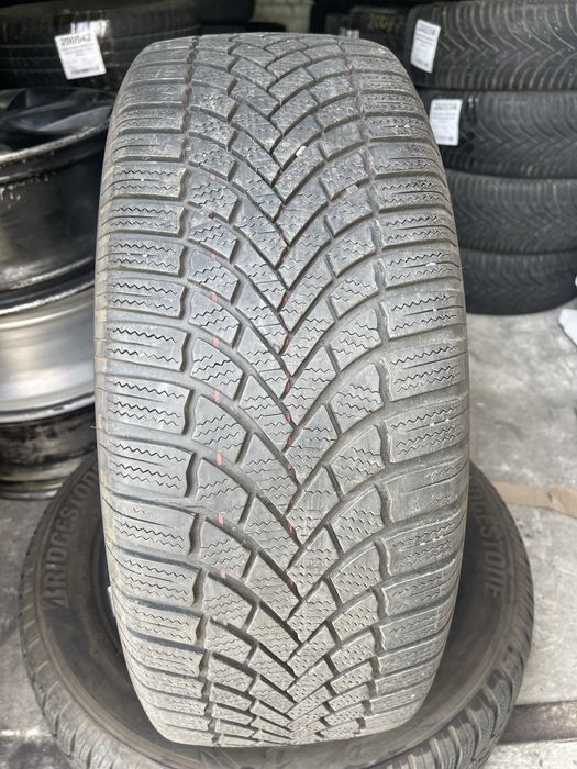 Шины 225/55 R17 Bridgestone б/у пара зима 6,5мм U6