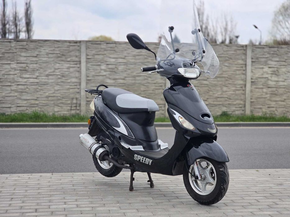 SKUTER v-clic na dowód bardzo dobry stan 50 4-suw szyba