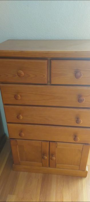 Quarto em pinho mel  solteiro