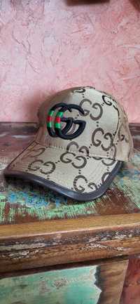 Beżowa czapka z daszkiem logo premium unisex GG