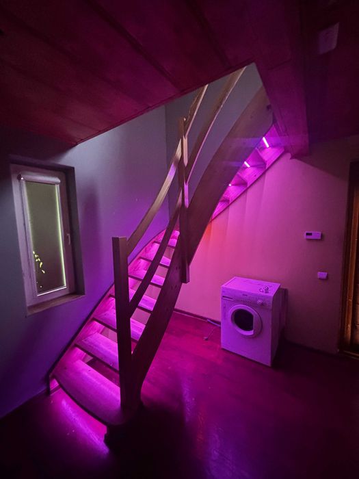 Solidne Schody Zabiegowe z Litego Drewna z Balustradą - OKAZJA