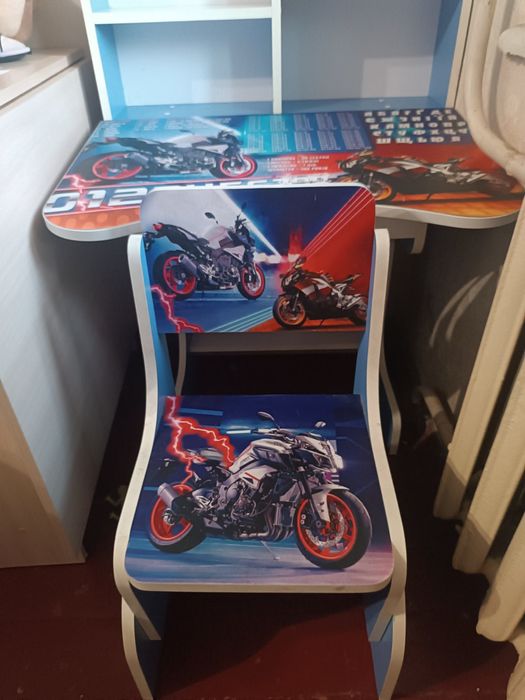 Продам парту в чудовому стані