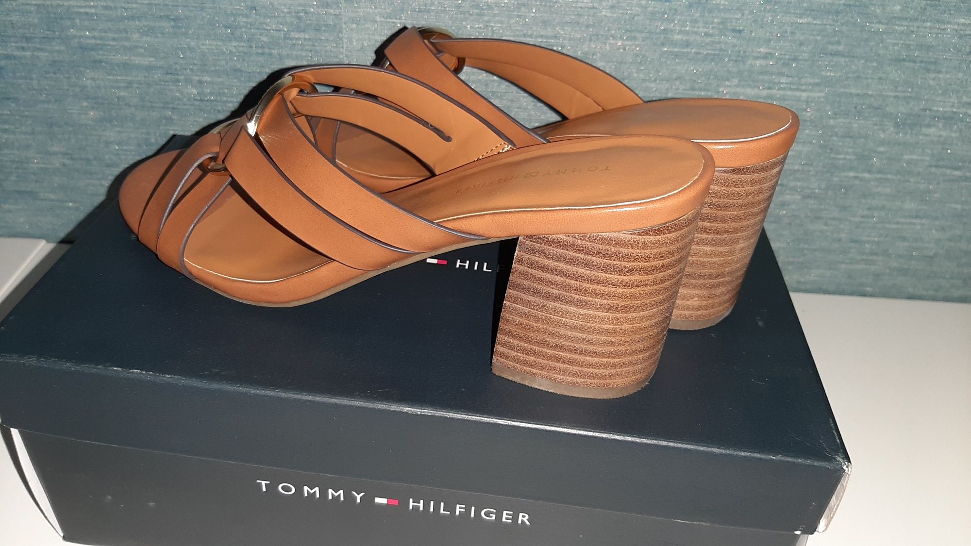 Tommy Hilfiger. 38р. Оригінал