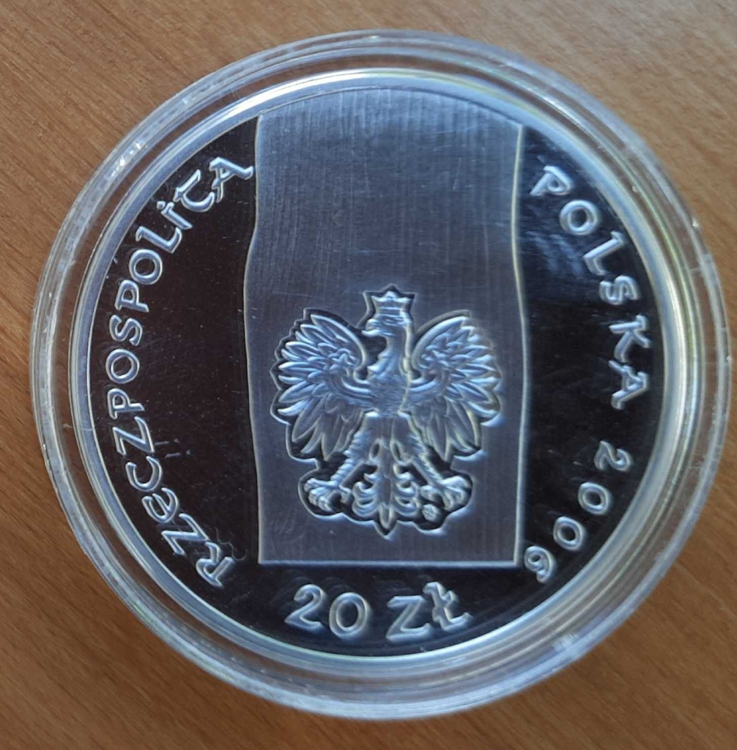 2 srebrne monety - 20 złotych: kościół w Haczowie i Krzeszów