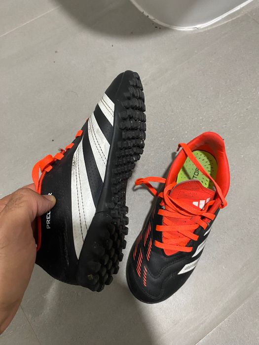 Chuteiras Adidas Predator 34