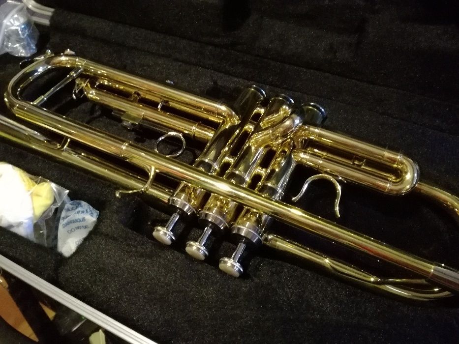 J. Michael TR-200Z - Trąbka + Futerał + Akcesoria - NOWA