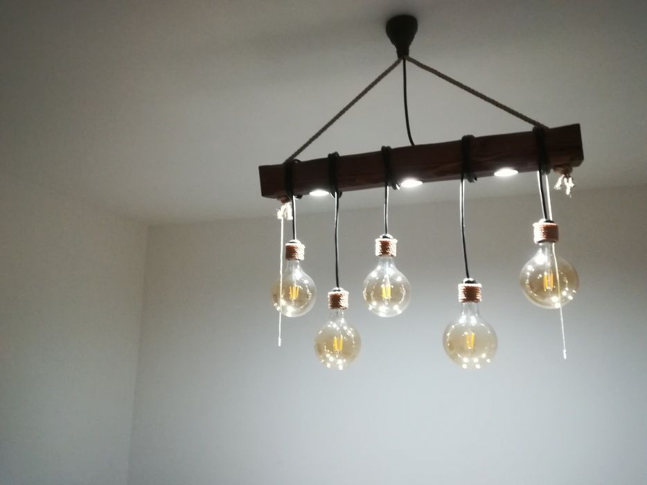 Nowoczesna lampa