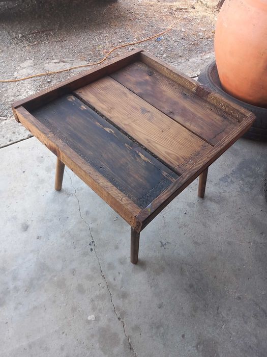 Mesa rustica antiga, otimo estado