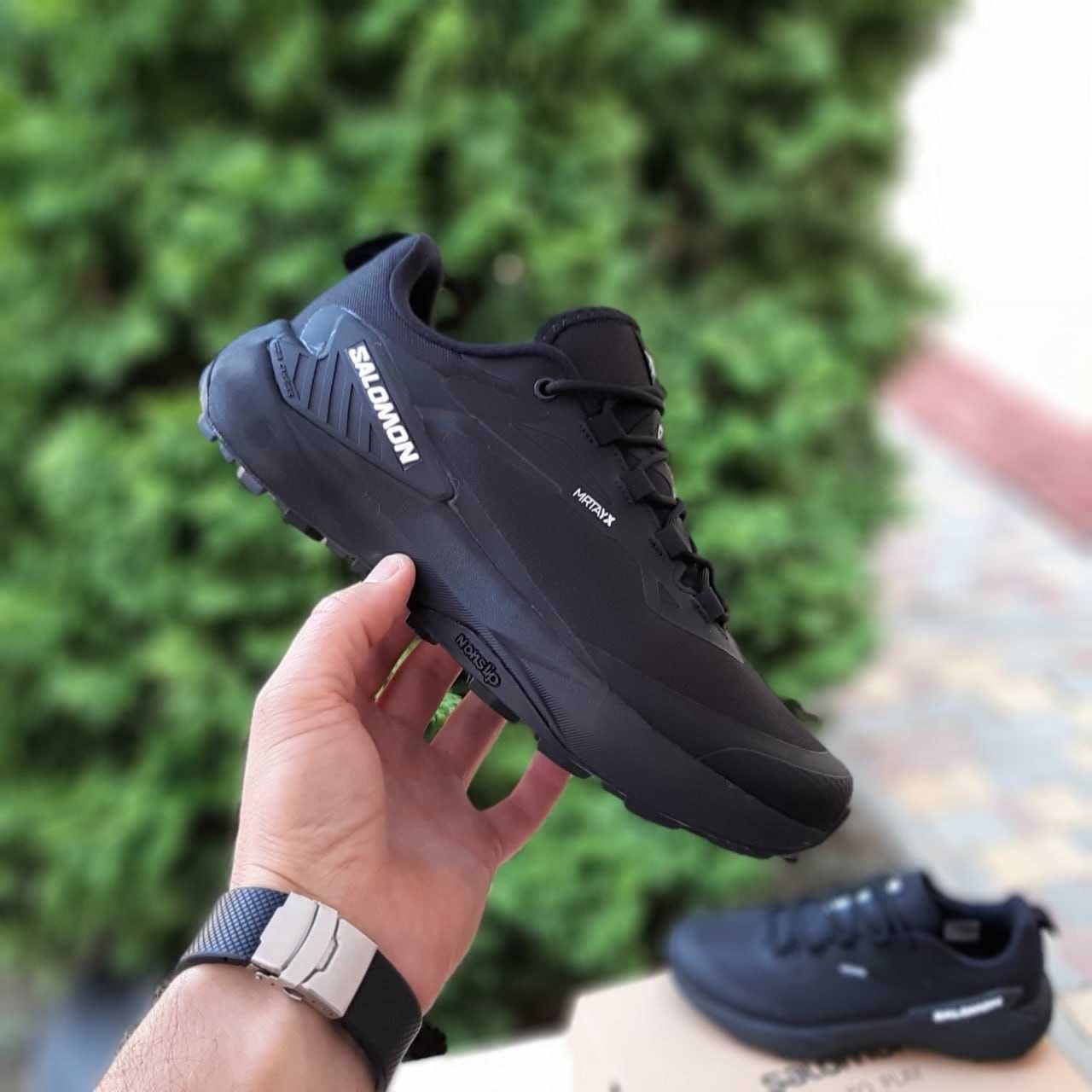 Чоловічі кросівки Salomon Genesis Gore-Tex чорні з білим 11638 ТОП