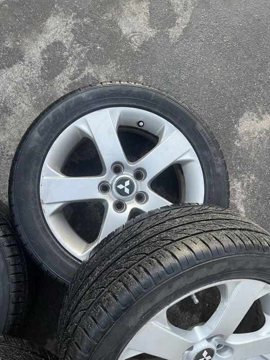 Колеса диски R17 5 х 114.3 резина Marshal 225 / 50