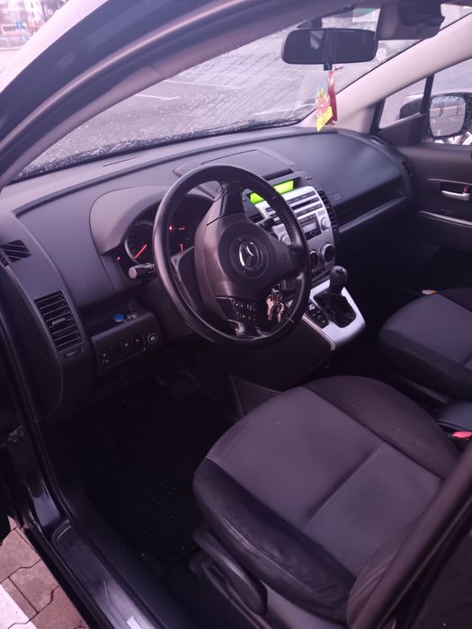 Mazda 5   2.0 LPG..