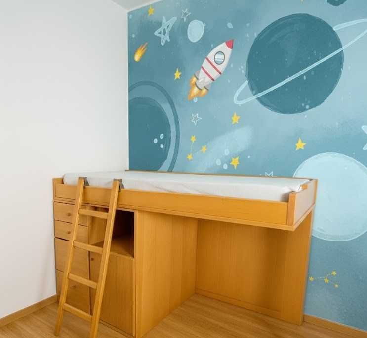 Cama de solteiro com arrumação