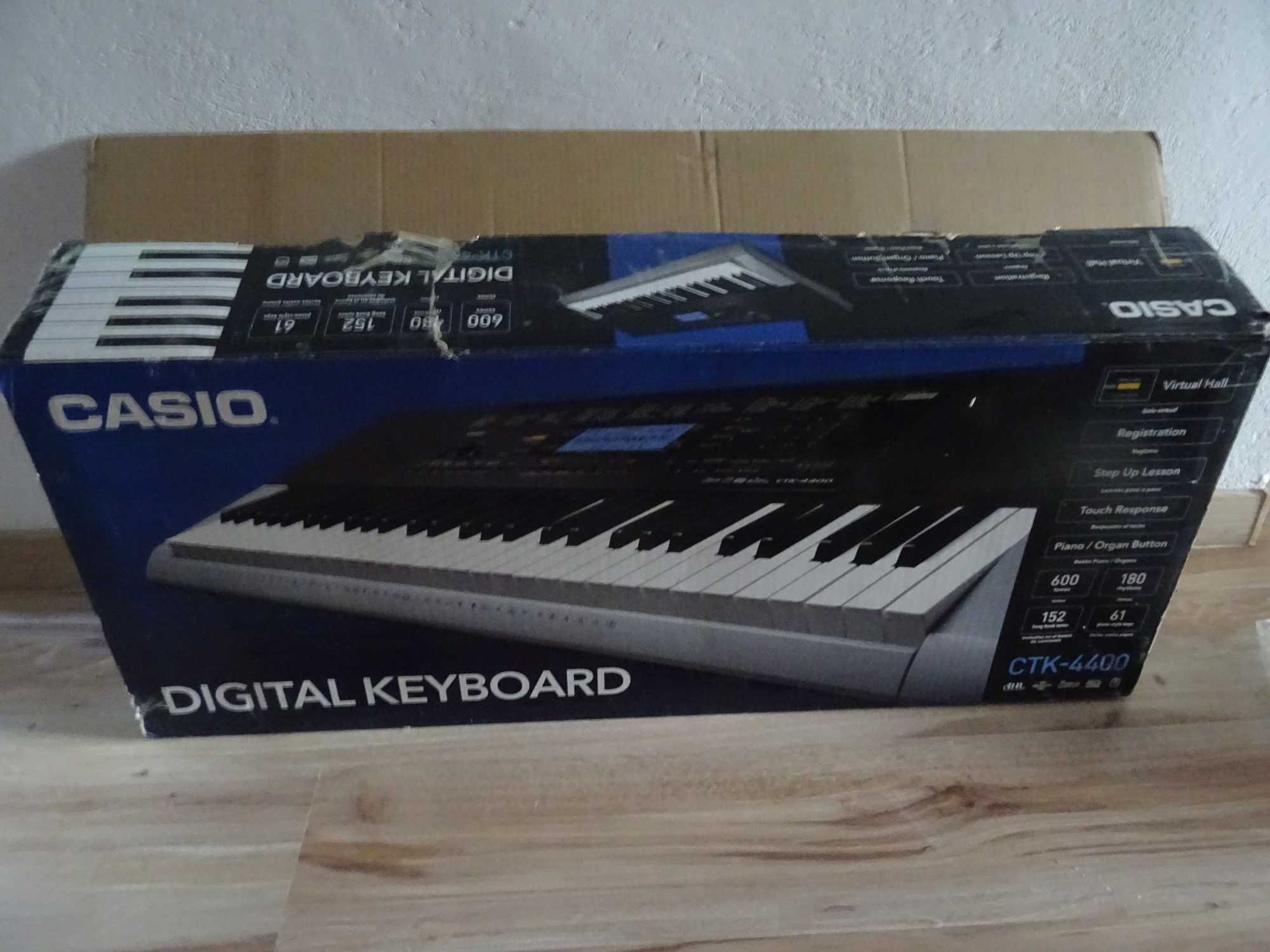 Keyboard Casio CTK-4400 + nuty gratis!