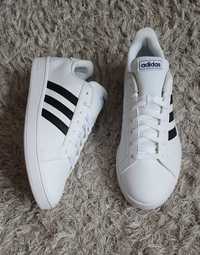 Кроссовки Adidas EE7904 р.10 і 1/2US