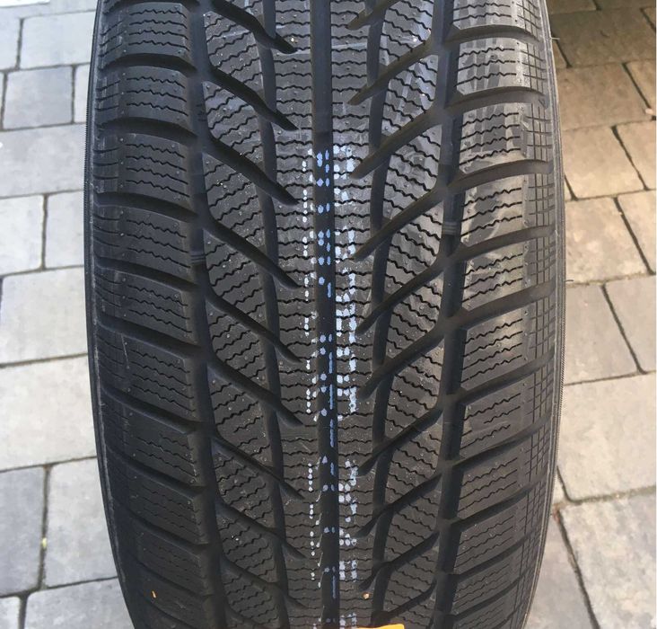 Nowa Opona ZIMA 235/45R17 Goodride dostawa0zł