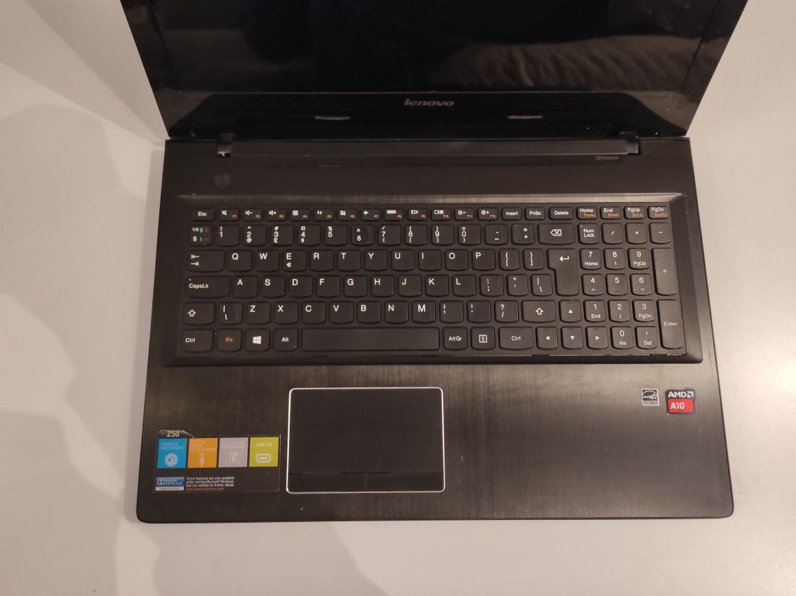 Laptop Lenovo z50!