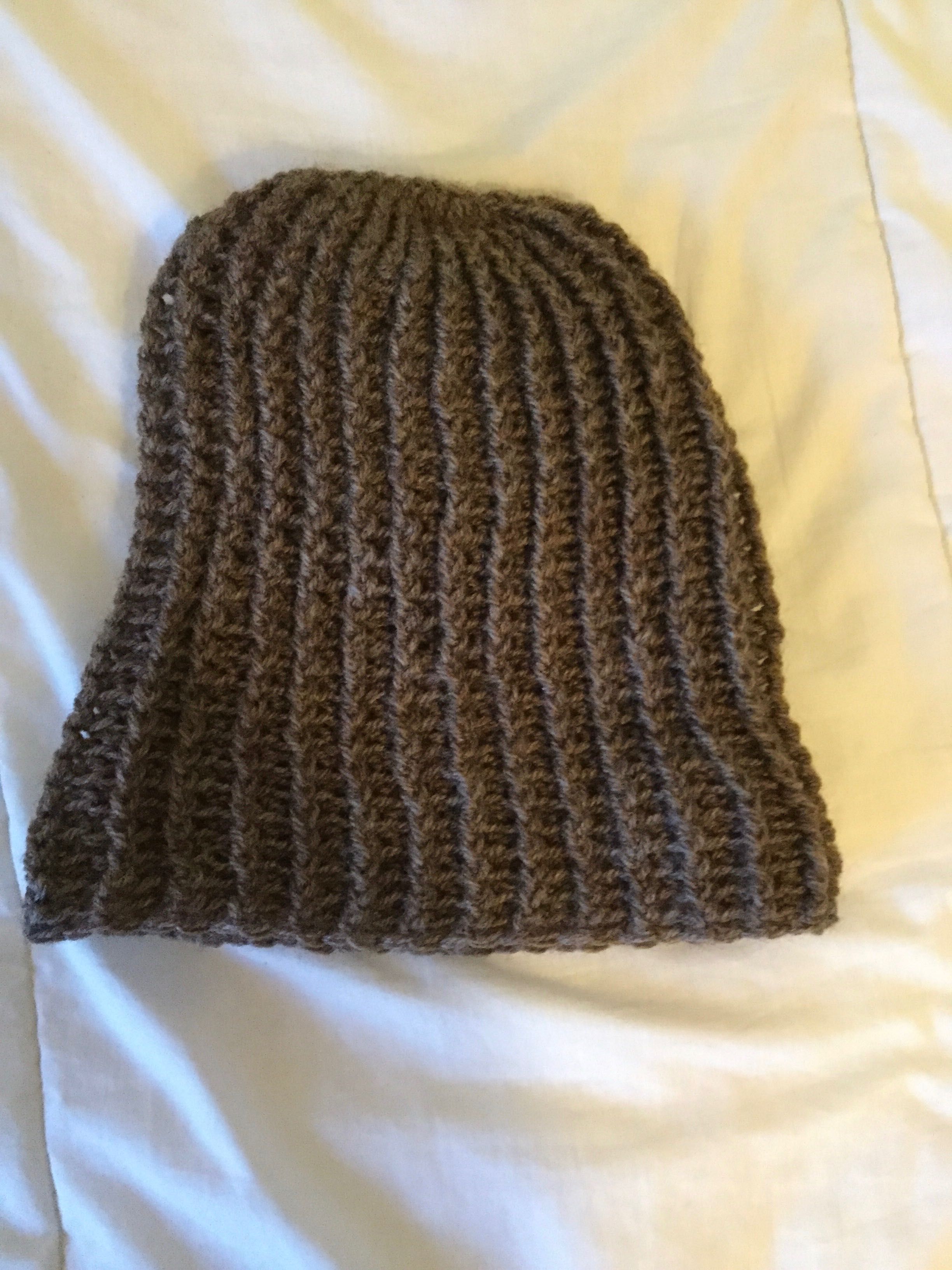 Gorro castanho de lã