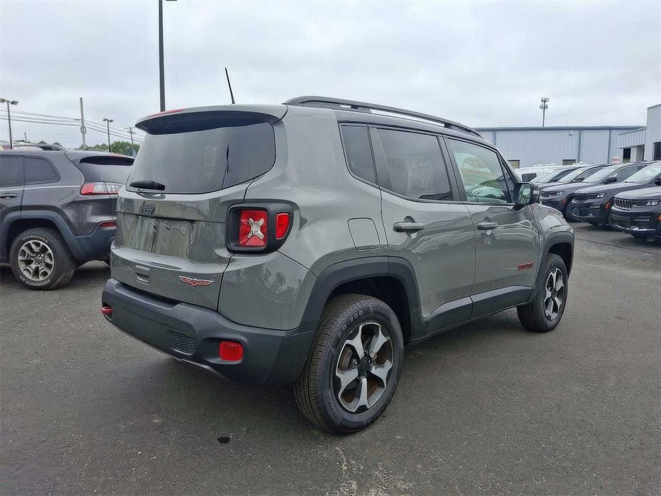 Jeep Renegade Trailhawk      2021