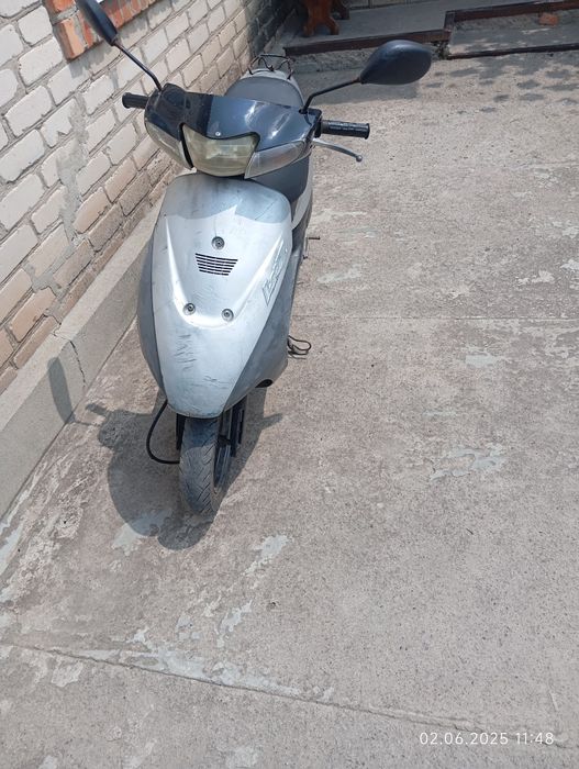 Продам скутер Suzuki lets 2(бабочка)