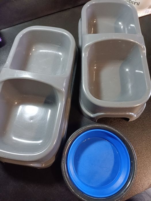 Zestaw trzech misek dla psa