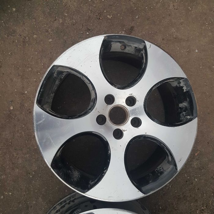 felgi 2 szt VW Golf GTI 18 cali