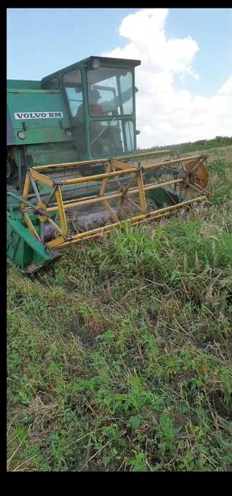 Зерноуборочный комбайн Volvo BM