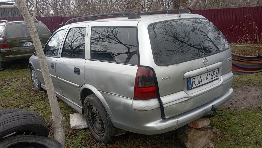 Вектра б 2.0 дизель під розборку