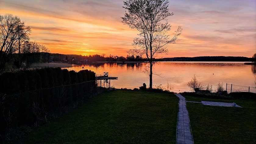 Mazury domek całoroczny nad jeziorem Dorotowo Majdy własna plaża molo