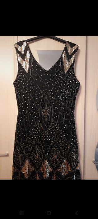 Sukienka ze złotymi cekinami I czarnymi frędzlami XL/ 2XL