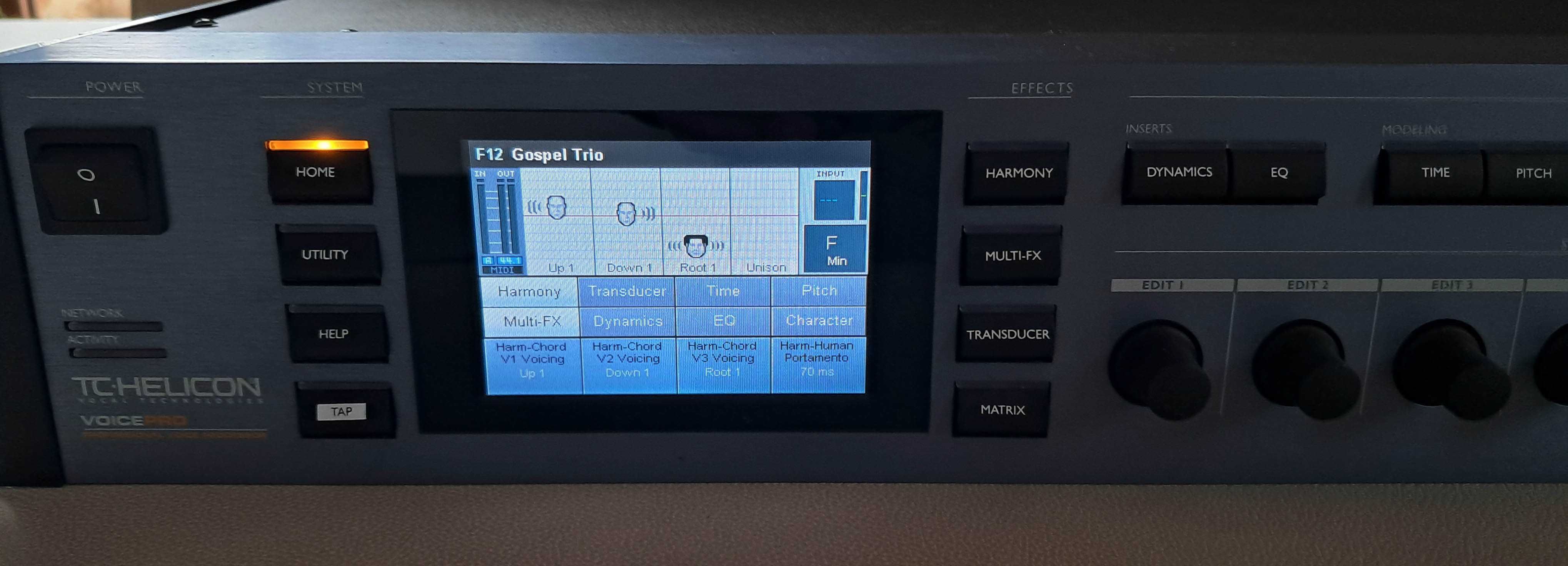 TC Helicon VoicePro Voice Pro Studio vocal multi effects procesor RACK