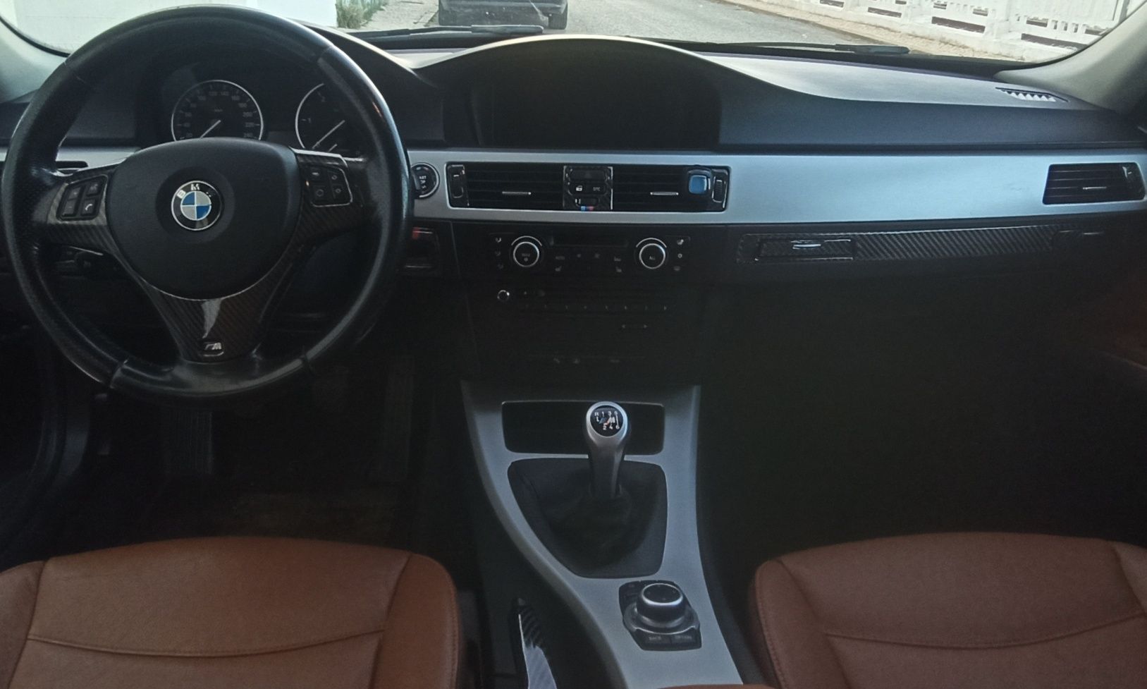 Vendo BMW 318 LCI