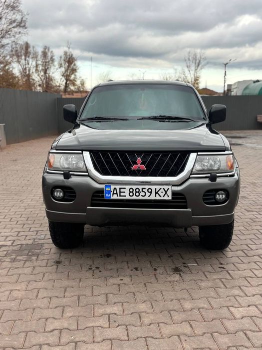 Продам Мицубиси Поджеро Спорт