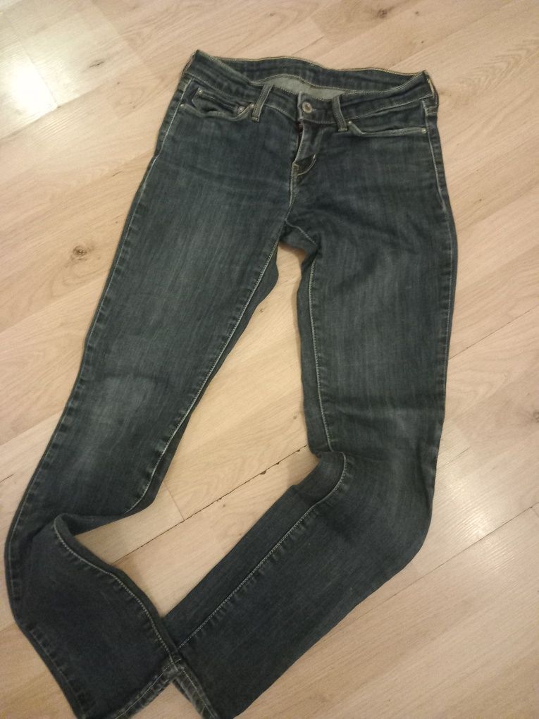 Jeansy Levis roz 25