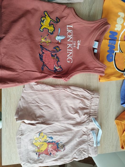 9 Zestawów koszulki i spodenki