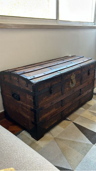 VENDO Arca de Madeira Antiga