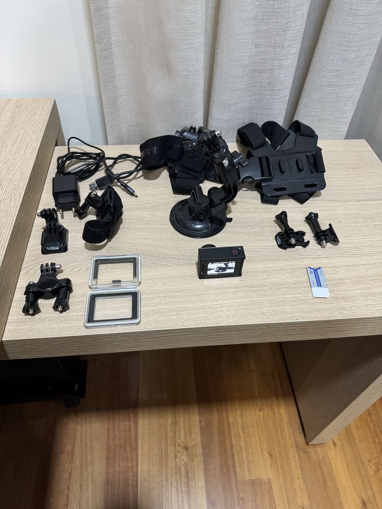 GoPro Hero 4 e acessorios