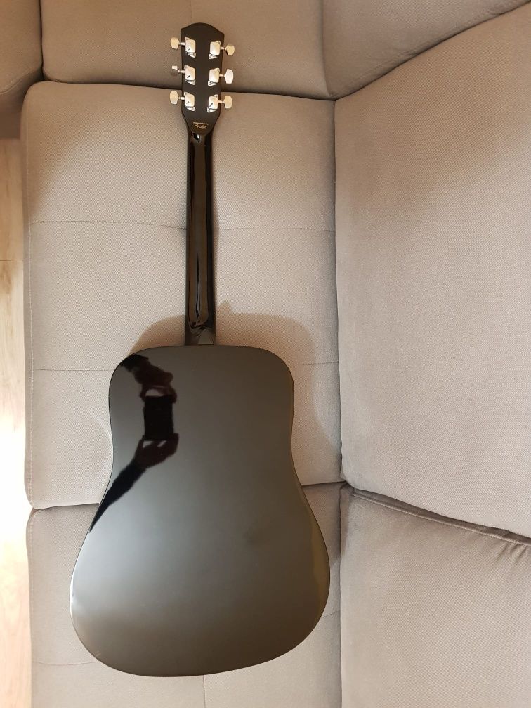 Gitara akustyczna Fender Squier SA 105