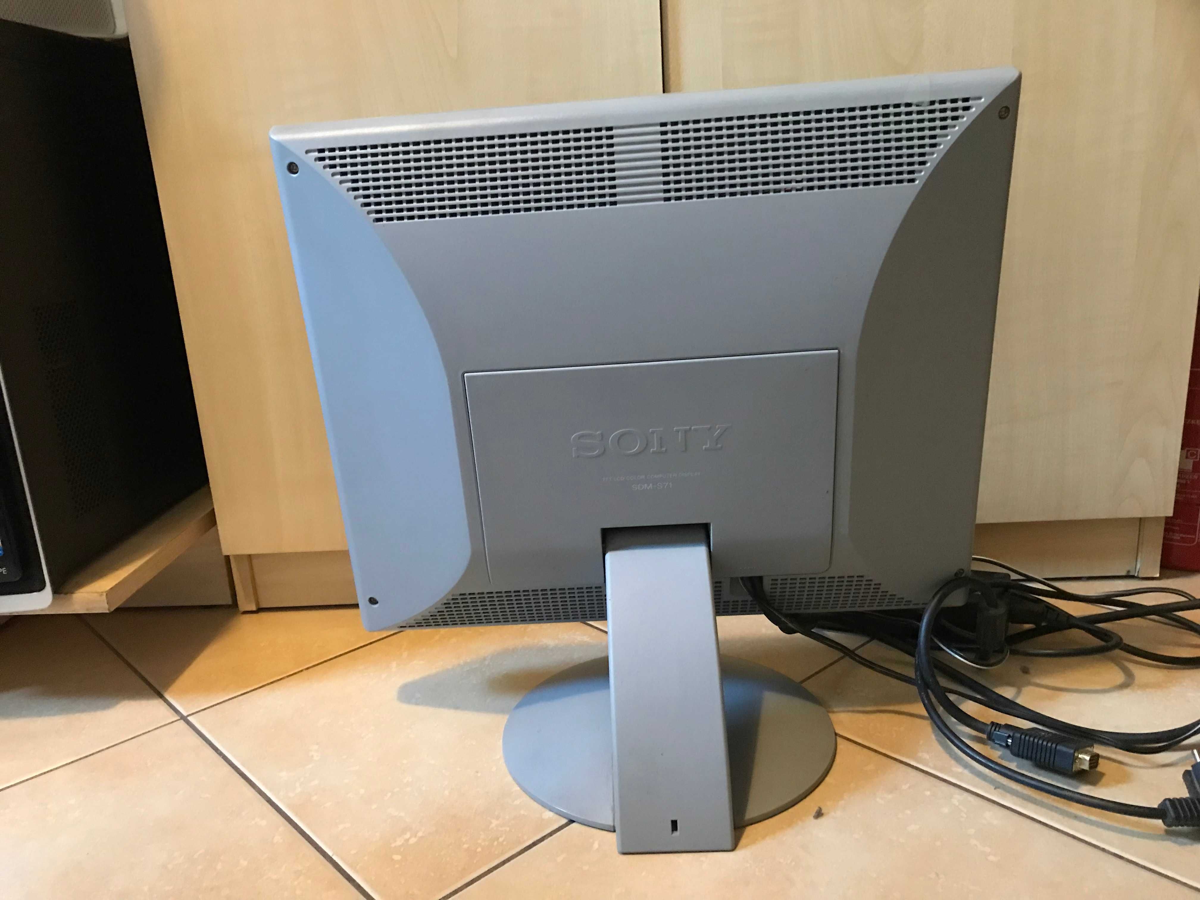 Monitor Sony SDM-S71