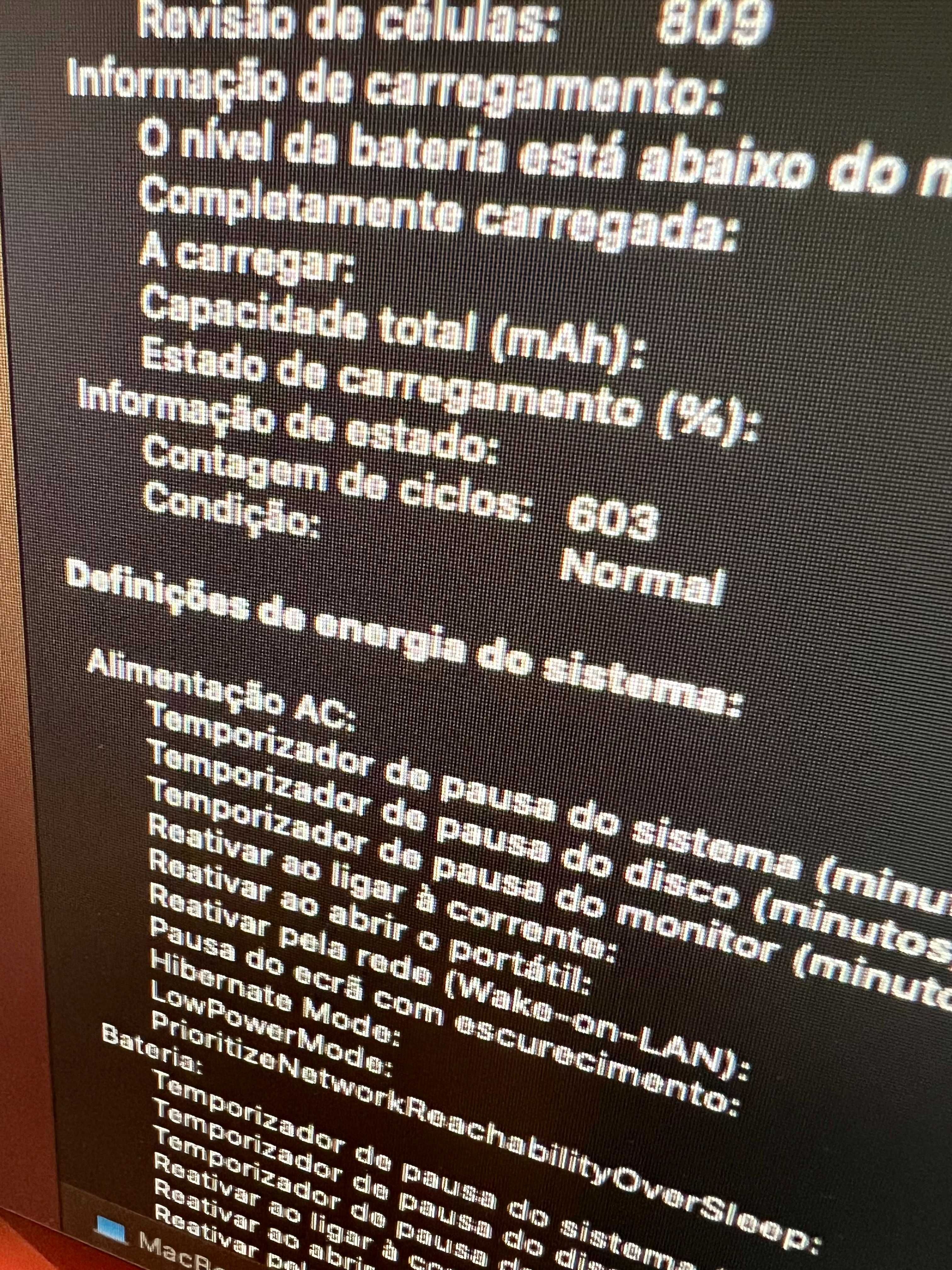 MacBook Pro 16" 2019 ( 2TB SSD / 32GB / i9 ) TOPO - Topcase sem ecrã